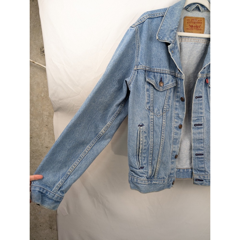 Vtg 80s Levis 71506-0216 Blue Denim Trucker Jean Jacket Light Wash Mens 40L USA - Picture 3 of 9
